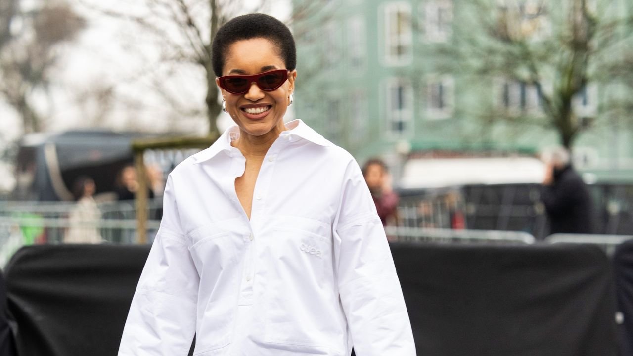 7 Shirt And Jeans Outfits That Are Anything But Boring