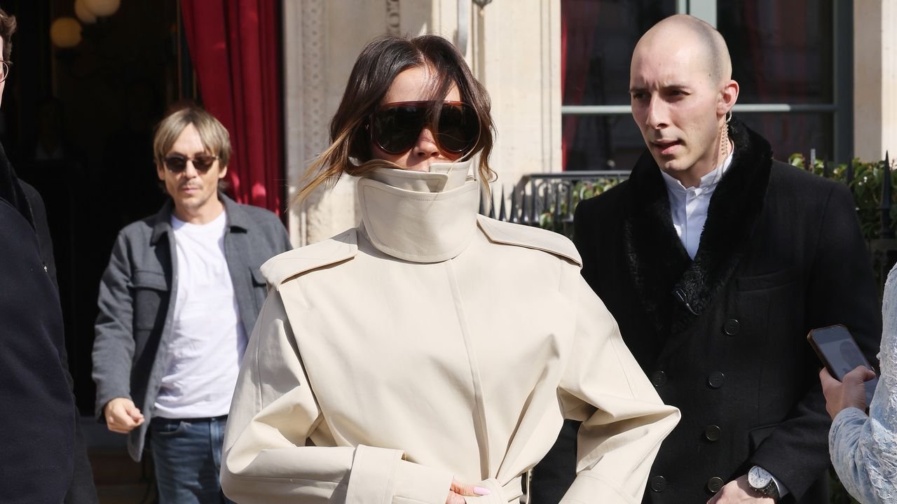 How To Dress Like Victoria Beckham This Autumn