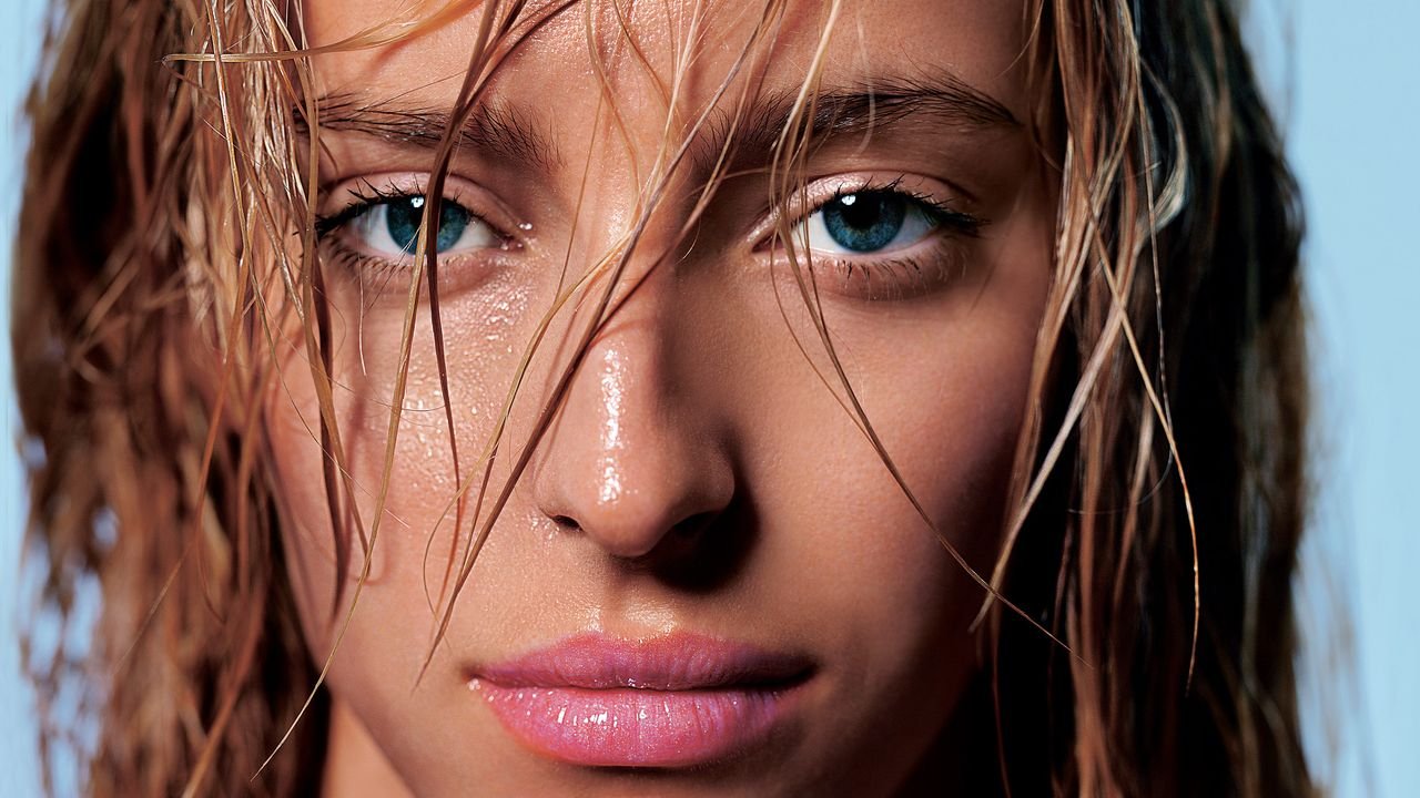 12 Best Heat-Protectant Sprays 2026 to Protect Your Tresses