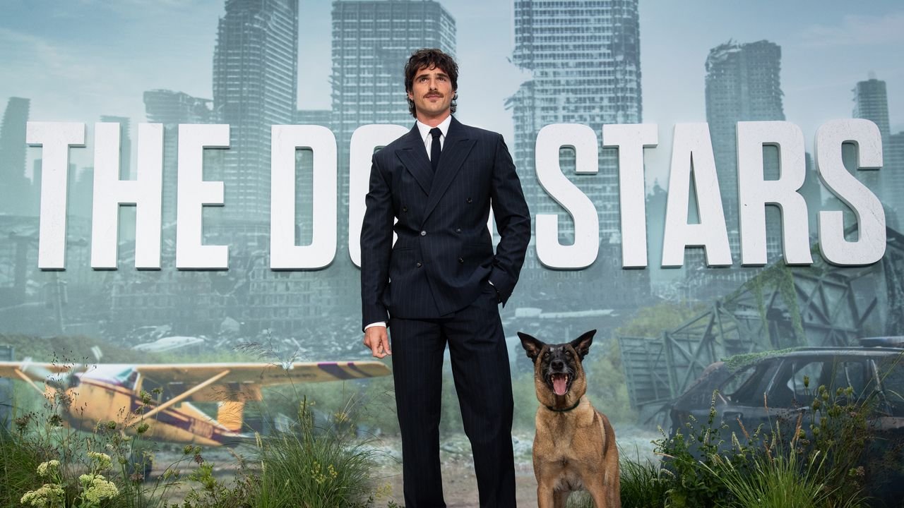 Jacob Elordi Doesn’t Mind Being Mogged by His Co-Star, Rak the Dog