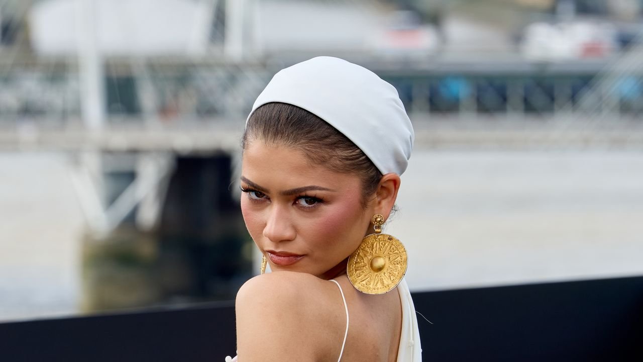 Zendaya Goes Pure Goddess Mode in Custom Jacquemus