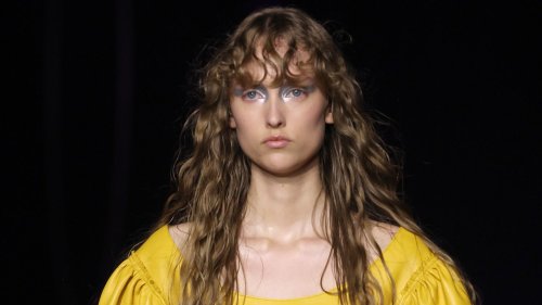 Chloé’s Rave-Inspired Metallic Eye Takes Less Than a Minute to Re-create
