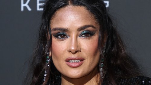 Salma Hayek’s Candid Makeup-Free Selfie Is Beyond Refreshing
