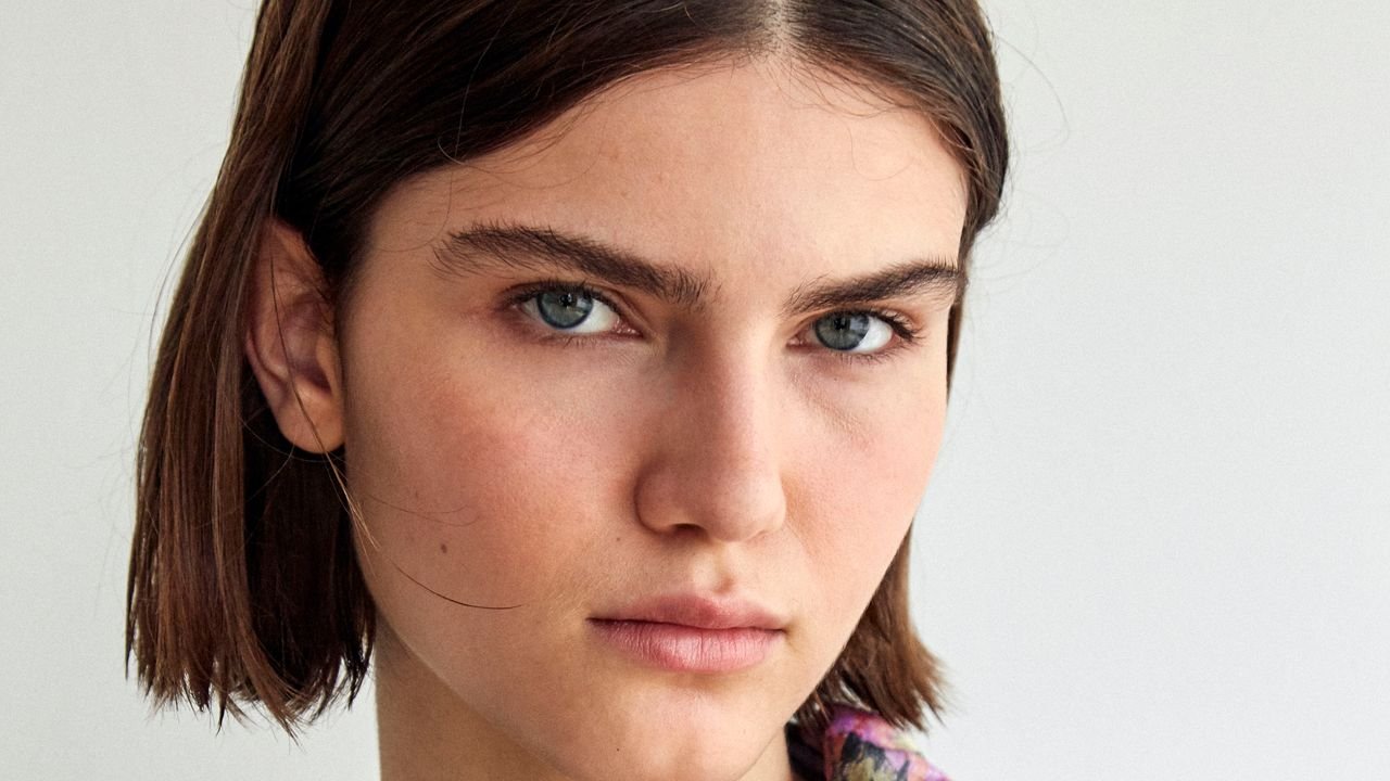 How Makeup Artists Make Blue Eyes Pop