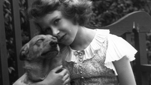 The Sweetest Photographs of the Queen as a Young Girl