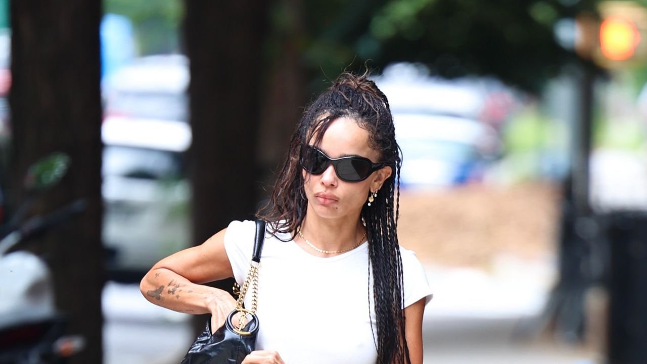 Zoë Kravitz Experiments in a Long Misunderstood Denim Style