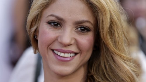 El look de Shakira: Una receta de estilo (de éxito) con casi tres décadas