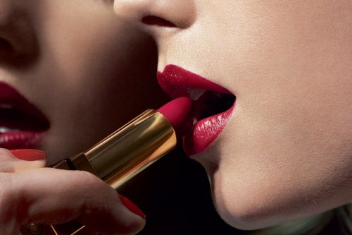 World vegan month : pourquoi devrions-nous tous porter des rouges à lèvres vegan ?