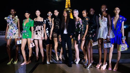 Balmain : ce qu'il faut retenir du défilé printemps-été 2024 à Paris