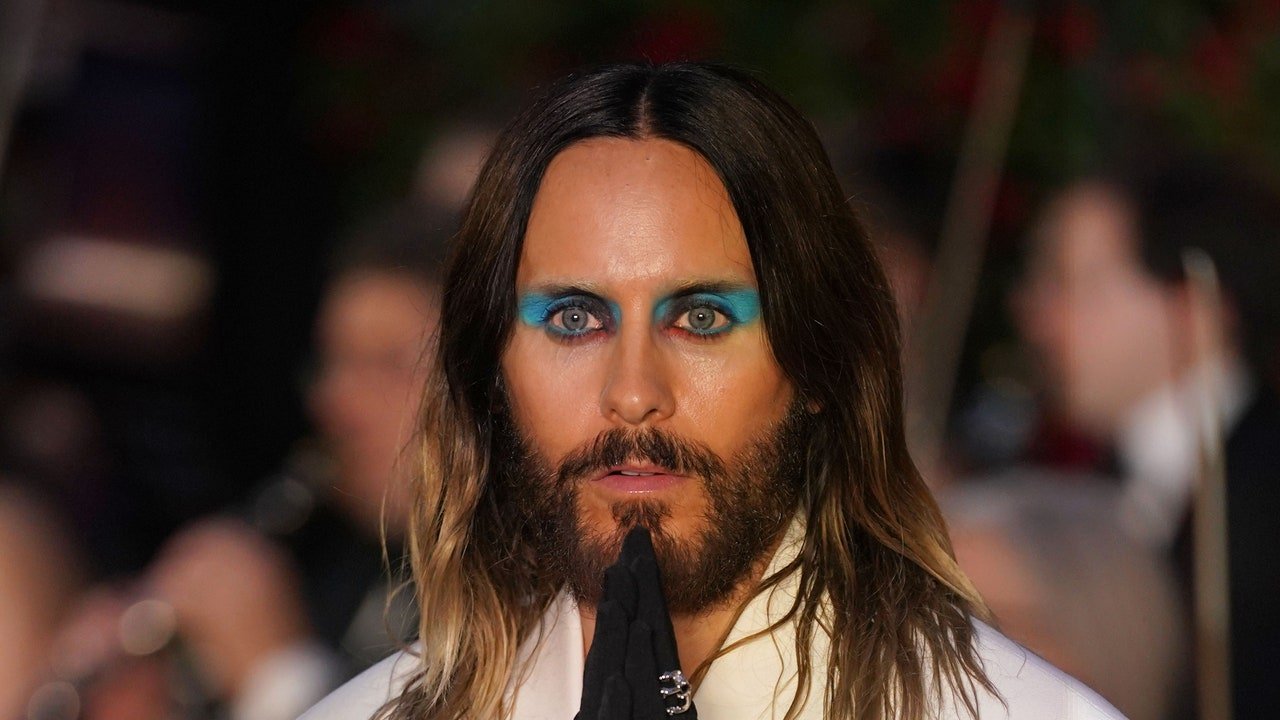 Vogue World 2023 : Jared Leto ose le fard à paupières bleu turquoise