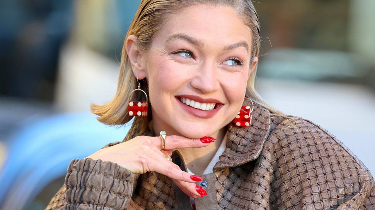 Les 12 manucures les plus romantiques sur lesquelles miser pour la Saint-Valentin 2025