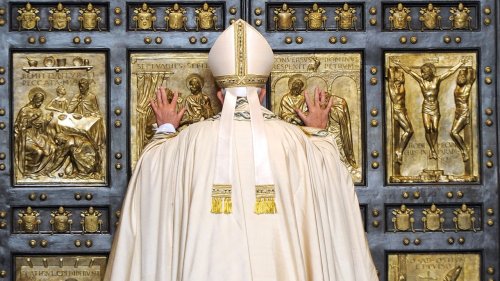 Pourquoi la bague du pape François va-t-elle être détruite ?