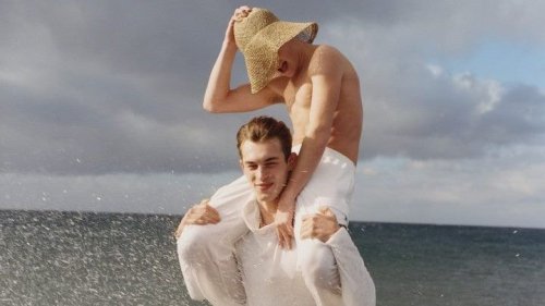 Parfums pour homme : les 13 senteurs les plus sexy de l’été à emprunter à son boyfriend