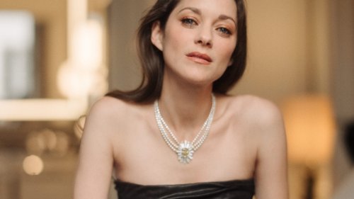 Les secrets du collier Chanel en diamant XXL couleur soleil de Marion Cotillard