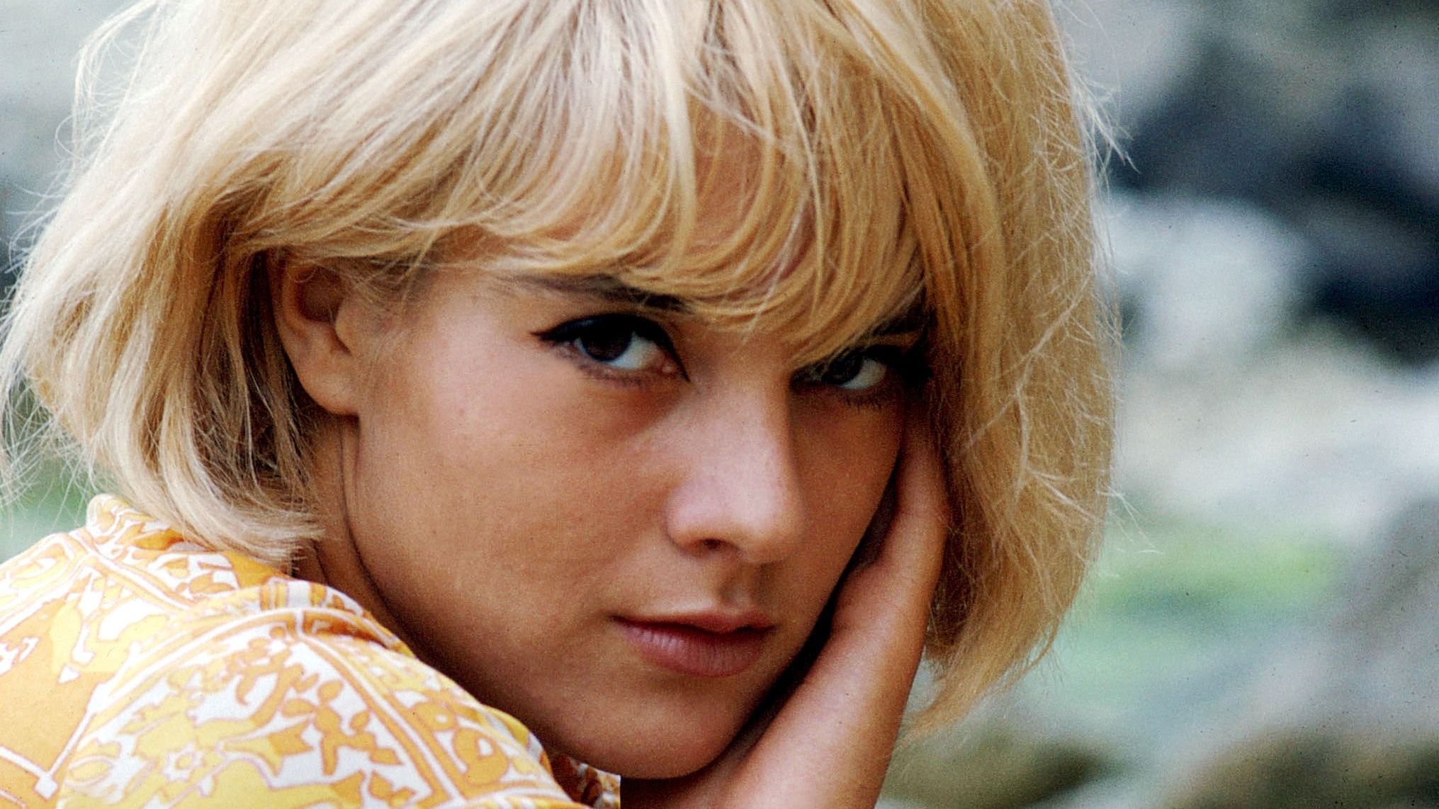 17 clichés sublimes de Sylvie Vartan