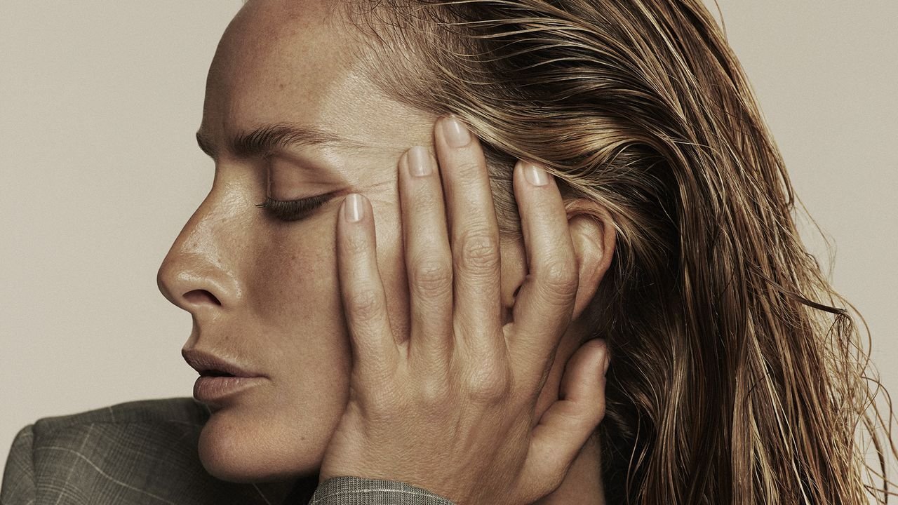 Ménopause : 9 crèmes visage liftantes et repulpantes pour les peaux matures à se procurer d’urgence