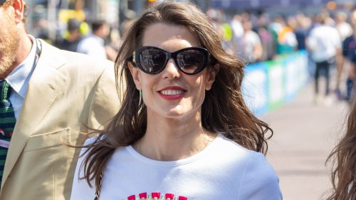 Charlotte Casiraghi adopte la tendance t-shirt star de l'été 2023
