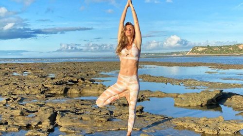 5 choses à faire chaque jour pour retrouver de l’énergie selon une prof de yoga