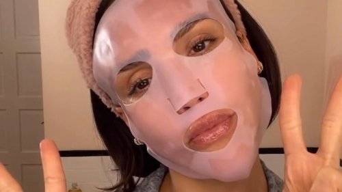 La maschera viso idratante doposole è la salvezza della pelle, se ti scotti la faccia nonostante la protezione
