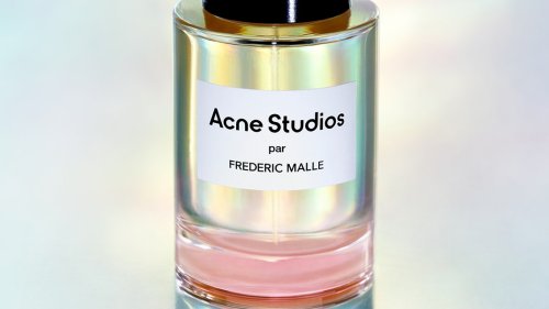 Acne Studios par Frederic Malle, il primo profumo del brand svedese a base di note sintetiche di pulito