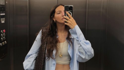 Come indossare la camicia aperta in estate: 8 idee outfit easy chic, alternativa alla giacca o come copricostume