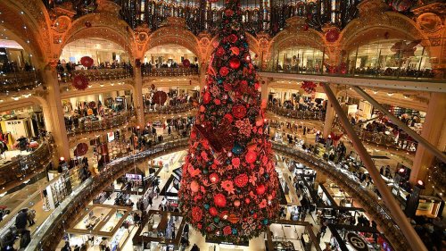 Facing €1bn loss, Galeries Lafayette bets on French to save Christmas