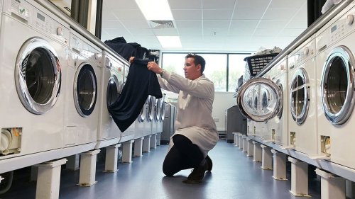 A California bill is taking action against microfibres by focusing on washing machines
