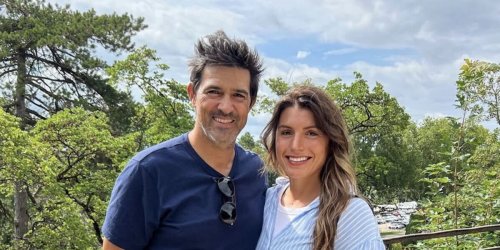Jean-Pascal Lacoste papa pour la 4e fois : sa compagne Delphine Tellier dévoile le prénom de leur bébé et une première photo