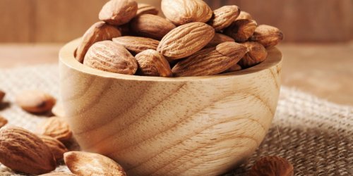 Perte de poids : 9 aliments sains conseillés par une dietéticienne pour une collation saine et légère