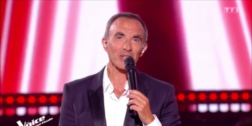 “Il y a un problème sur le plateau” : les internautes très déstabilisés par ce détail lors de la demi-finale de The Voice !