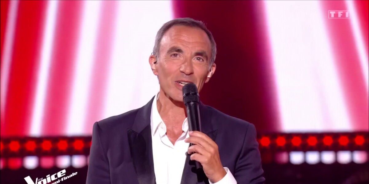“Il y a un problème sur le plateau” : les internautes très déstabilisés par ce détail lors de la demi-finale de The Voice !