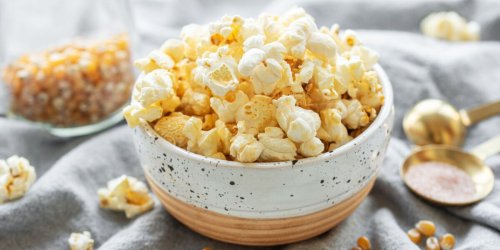 Snack sain : Khloé Kardashian dévoile "Khloud", sa marque de pop-corn protéiné (7 g par portion !)