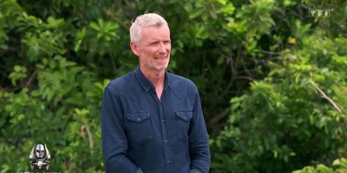 "J'ai du mal à comprendre..." : Denis Brogniart agacé face à l'abandon de Mehdi, il tente de le raisonner (Koh-Lanta)
