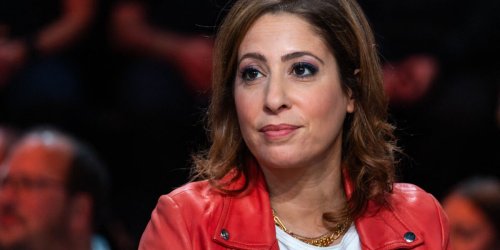 Léa Salamé dévoile un rare cliché de sa sœur, qui est Louma, la discrète et ravissante cadette de la journaliste ?