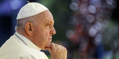 Obsèques du pape François : pourquoi sa soeur Maria Elena a-t-elle catégoriquement refusé de faire le voyage jusqu'en Italie pour l'honorer (ZAPTV)