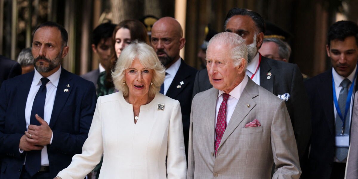 20 ans de mariage de Charles et Camilla : pour leur anniversaire, la reine consort a reporté sa tenue de mariée !