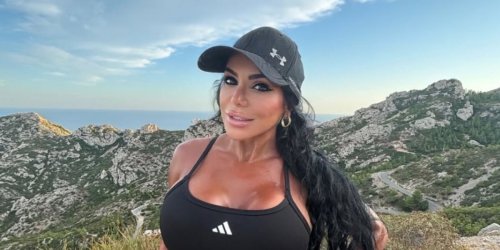 Une célèbre influenceuse violemment agressée à Marseille, elle dévoile son visage en sang