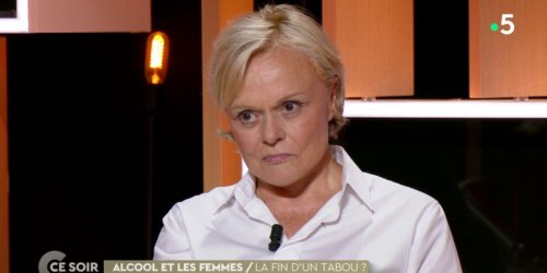 Muriel Robin fait de bouleversantes confidences sur son traumatisme vécu durant l'enfance qui l'a fait tomber dans l'alcoolisme