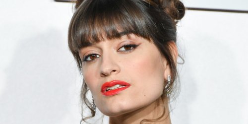 “Je me trouve plus forte, plus courageuse” : Clara Luciani fait de tendres confidences sur la maternité