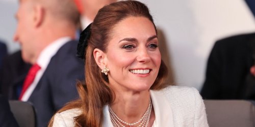 Kate Middleton adopte la robe de cérémonie la plus tendance et flatteuse pour affiner la silhouette
