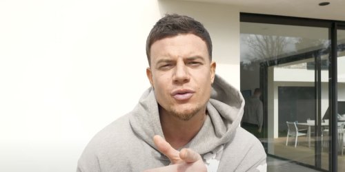 AD Laurent : le candidat de téléréalité brise le silence après la suppression de son compte TikTok et dévoile une information au sujet d'Aurore Bergé