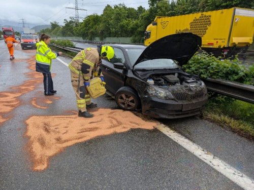 Zwei Verletzte bei Auffahrunfall auf der A14 bei Rankweil - Rankweil | VOL.AT