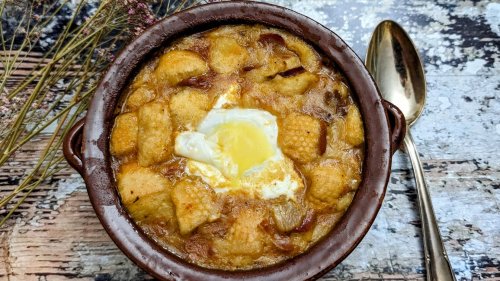 Spanische Knoblauch Suppe nach Kitchen Impossible