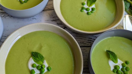 Kalte Erbsen-Joghurt-Minz Suppe – gegen die sommerliche Hitze