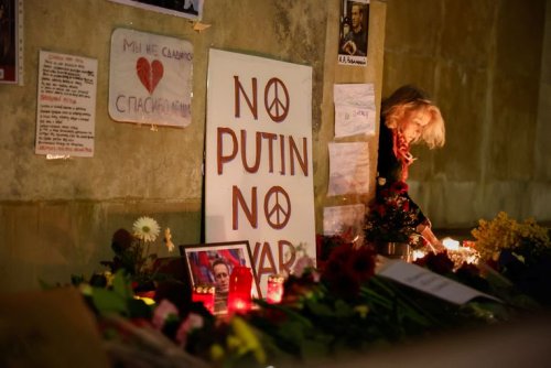 Live dood Navalny: VS kondigen sancties aan tegen Rusland om dood van Navalny • Europese Unie roept Russische ambassadeur ter verantwoording