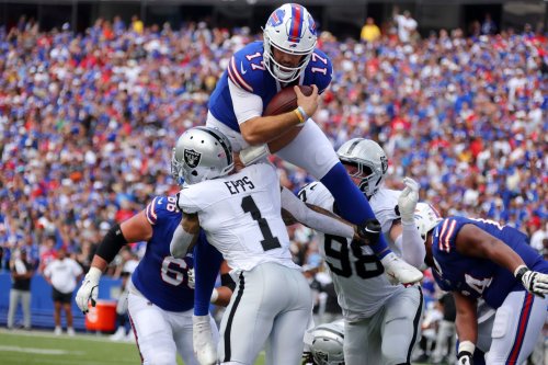 Takeo Spikes saw the Bills opener as a legend and got the worst