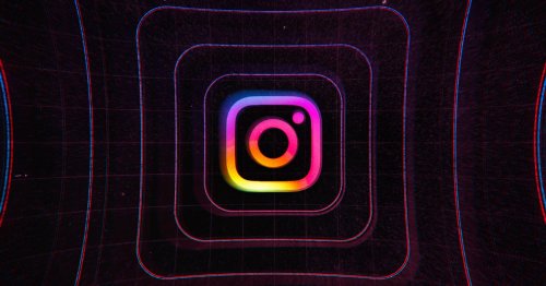 An Instagram bug showed a ‘camera on’ indicator for iOS 14 devices even when users weren’t taking photos