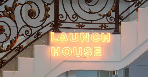 Two dozen tech founders living in a mansion. What could go wrong?