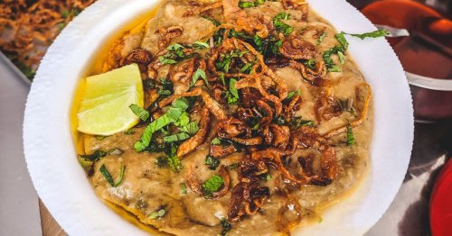 Haleem Vendors Fill the Streets of This South Indian Capital Every Night of Ramadan
