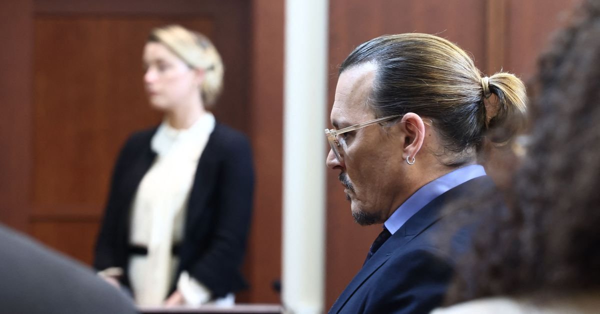 The Internet's Toxic Obsession With the Johnny Depp-Amber Heard Trial - cover